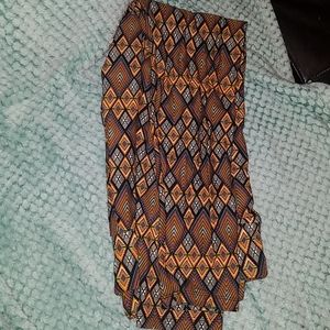 Tall and Curvy Patterned LaLaRoe Leggings